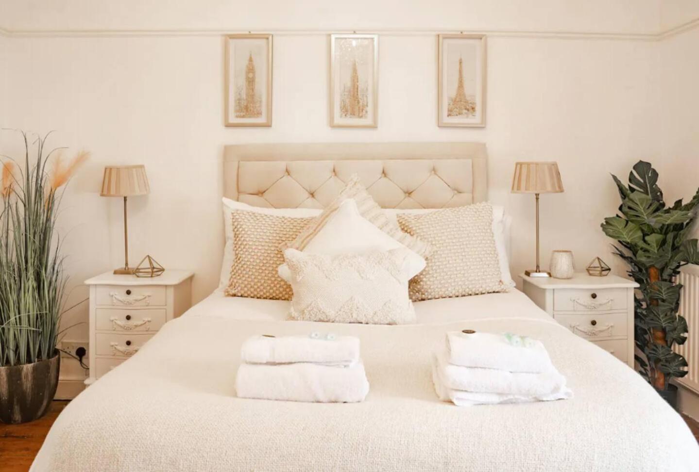 No22 Racecourse Townhouse Holiday home *