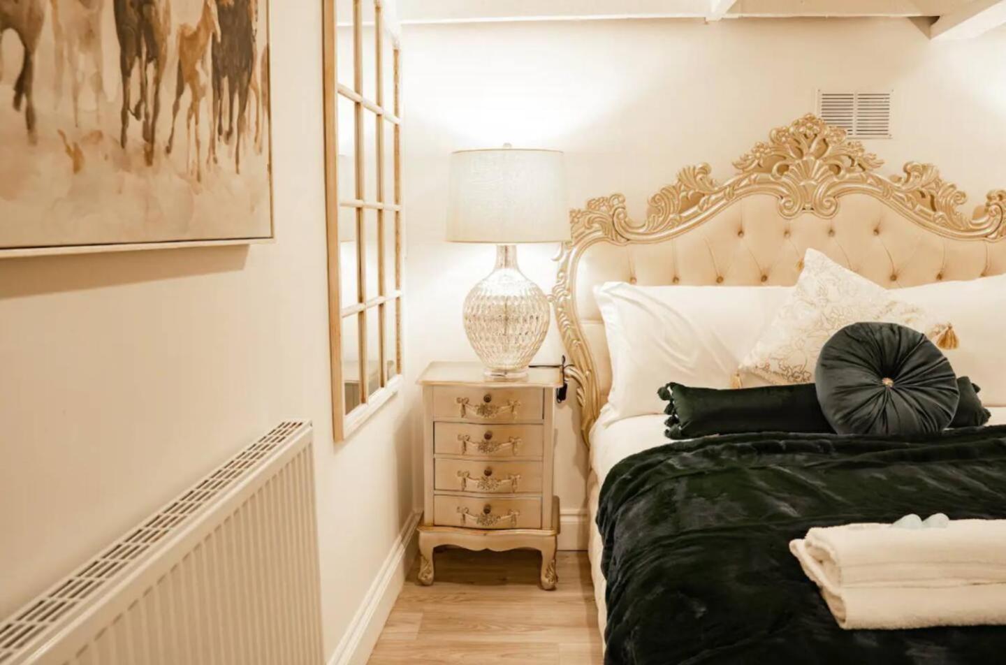 No22 Racecourse Townhouse
